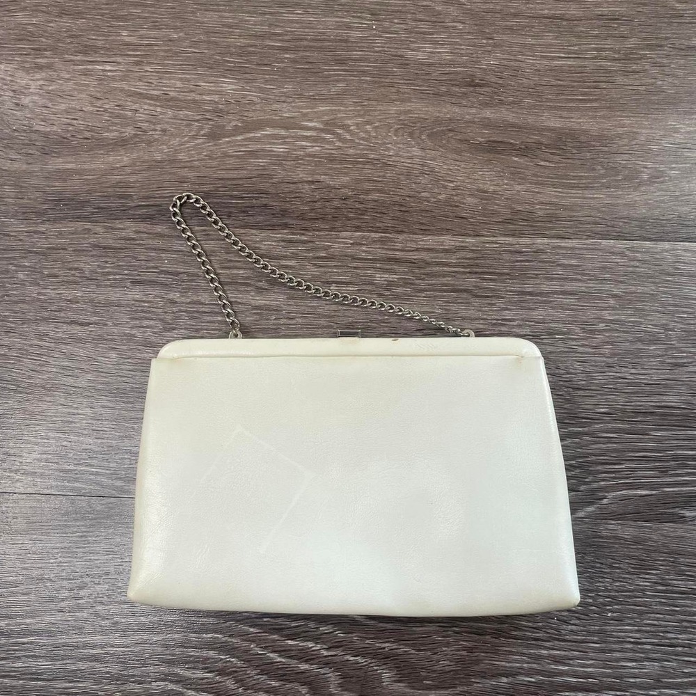 Vintage 90s Cream Leather Clutch with Chain Strap and Inner Mirror